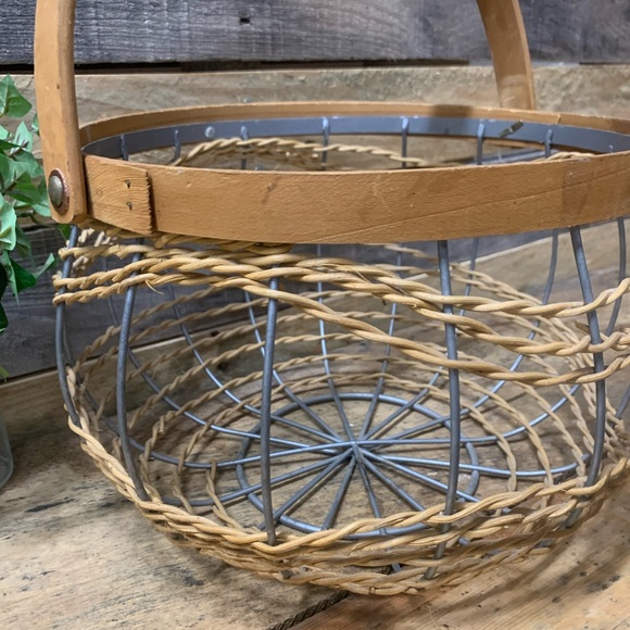 Wooden and Wire Basket with Handle - Picture 5 of 6